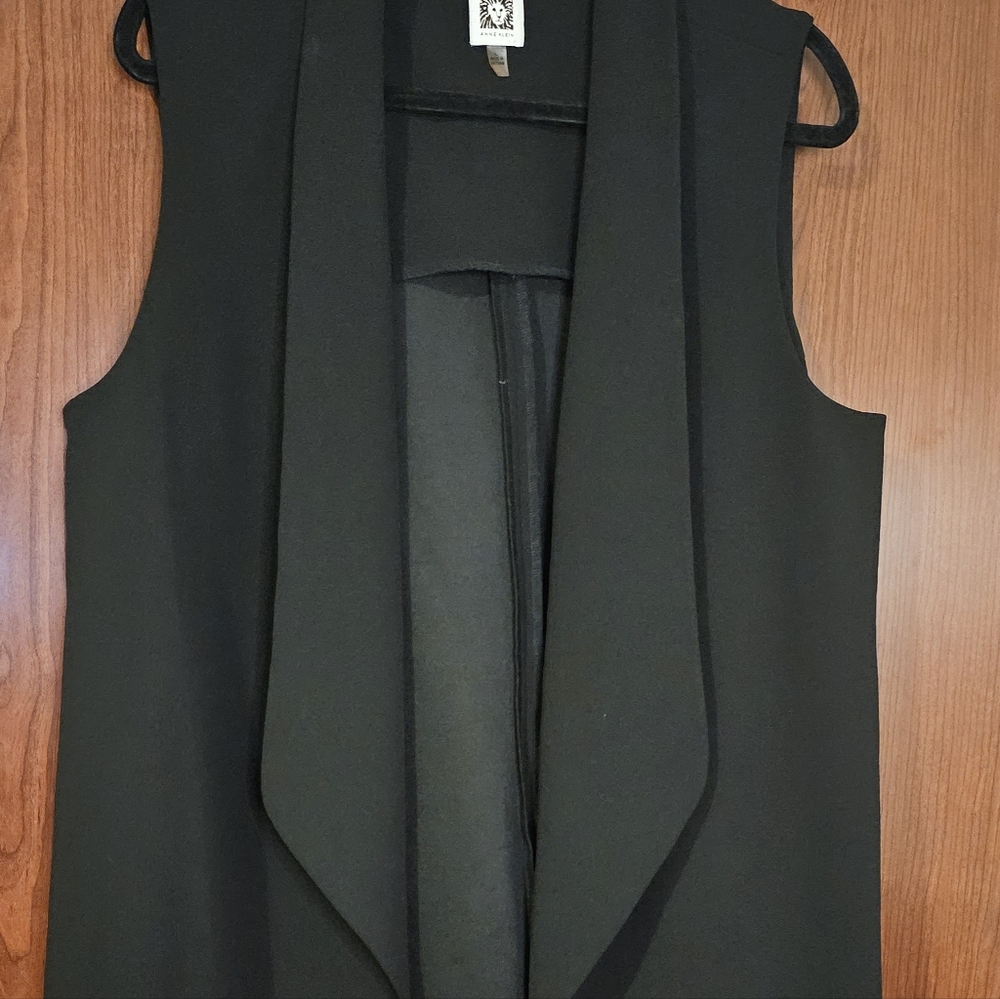 Women vest